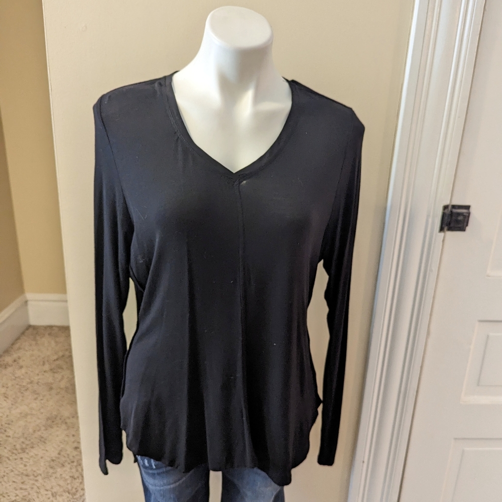 Crosby. black loose fit v neck long sleeve top size medium